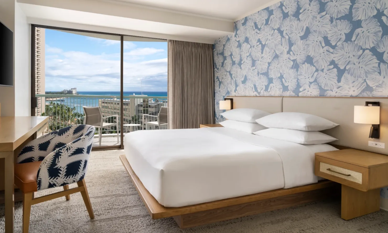 deal for Enjoy special rates and bonus amenities at the Sheraton Princess Kaiulani. Choose from all-day Happy Hour specials, $20 daily resort credit, or 3000 bonus Marriott Bonvoy points per night.

Experience the Aloha spirit in the heart of Waikiki, just a crosswalk away from Waikiki Beach.  Claim now.