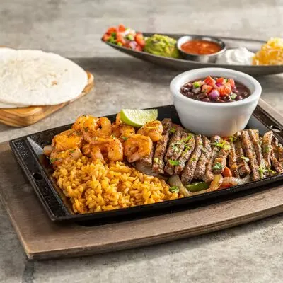 Chilis Grill and Bar gallery photo 3