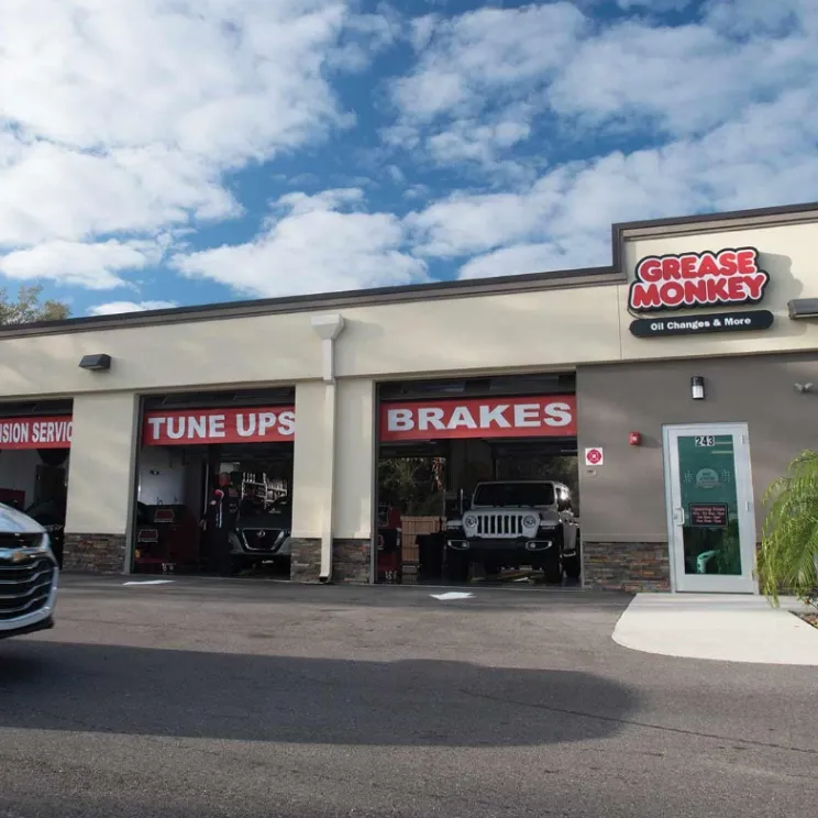 Grease Monkey 1135 gallery photo 7