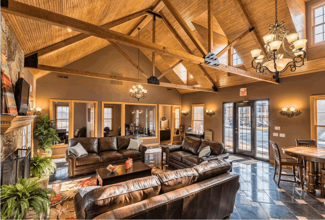 Williamsburg Plaza Apartments gallery photo 1