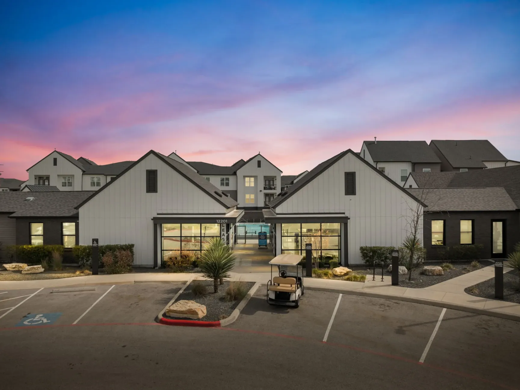 Lucent Apartments gallery photo 1