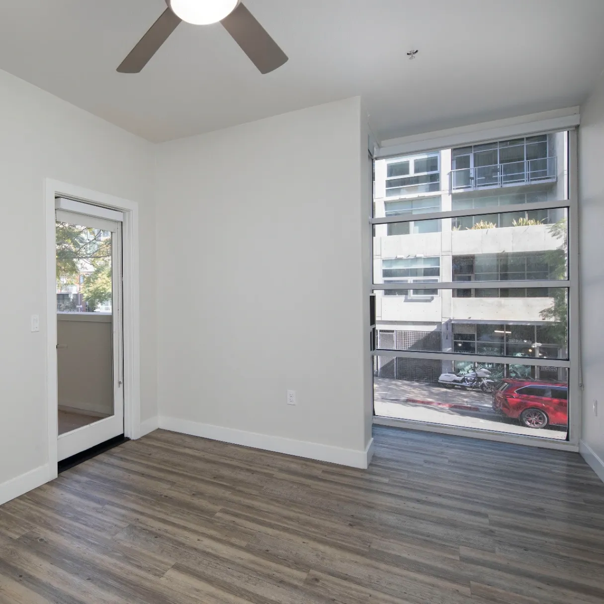 Urbana Rental Flats gallery photo 3