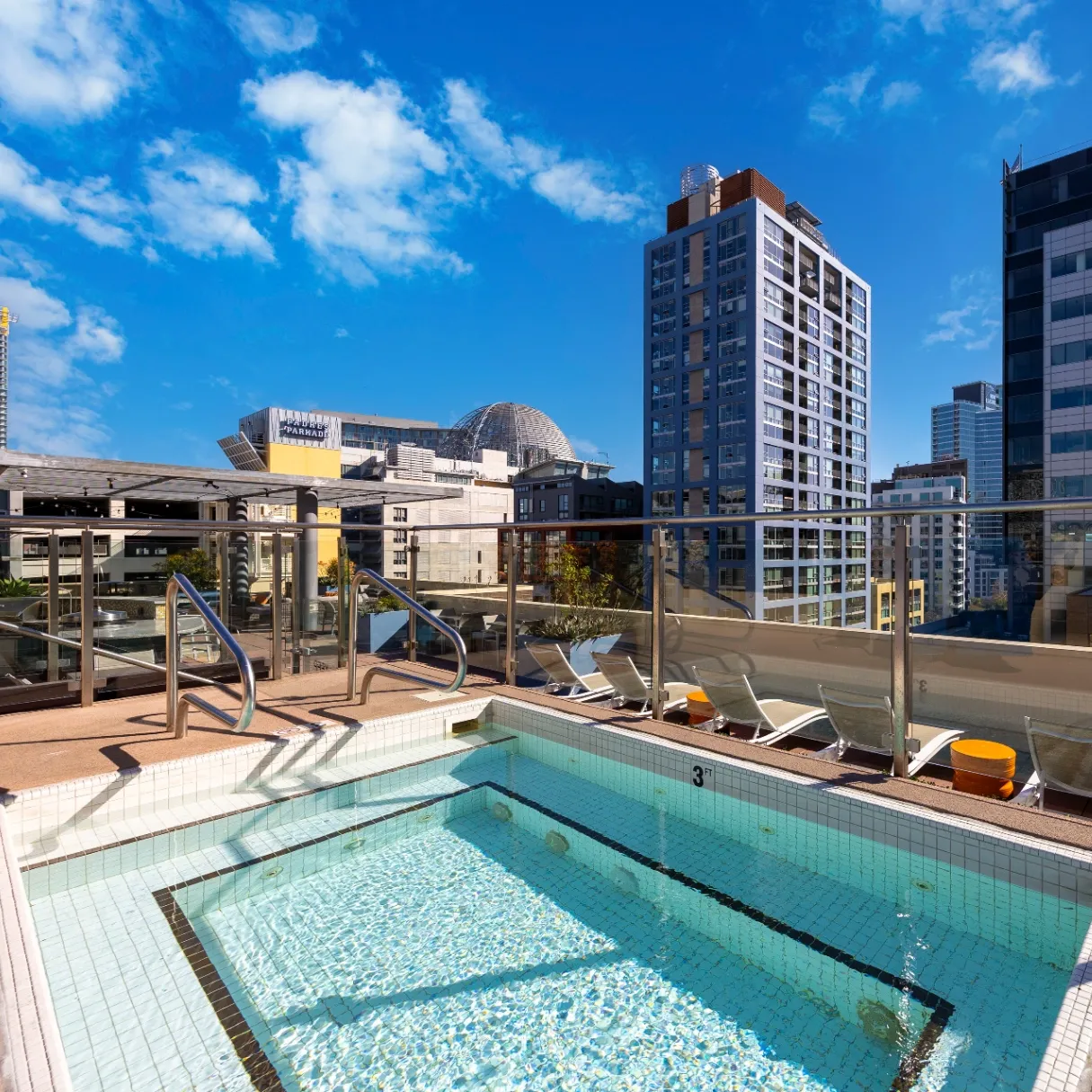 Urbana Rental Flats gallery photo 4