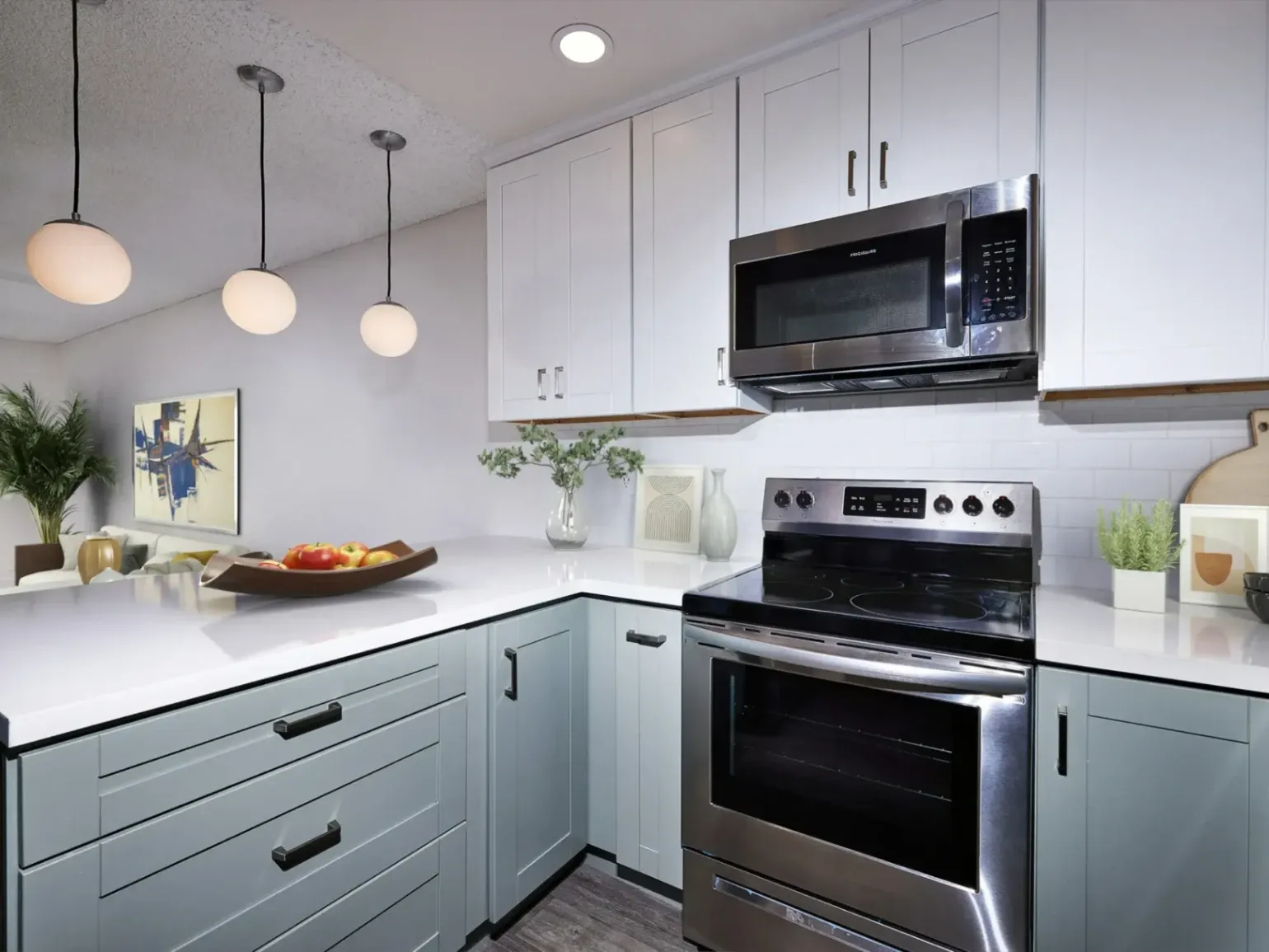 Trolley Palm Apartments gallery photo 1