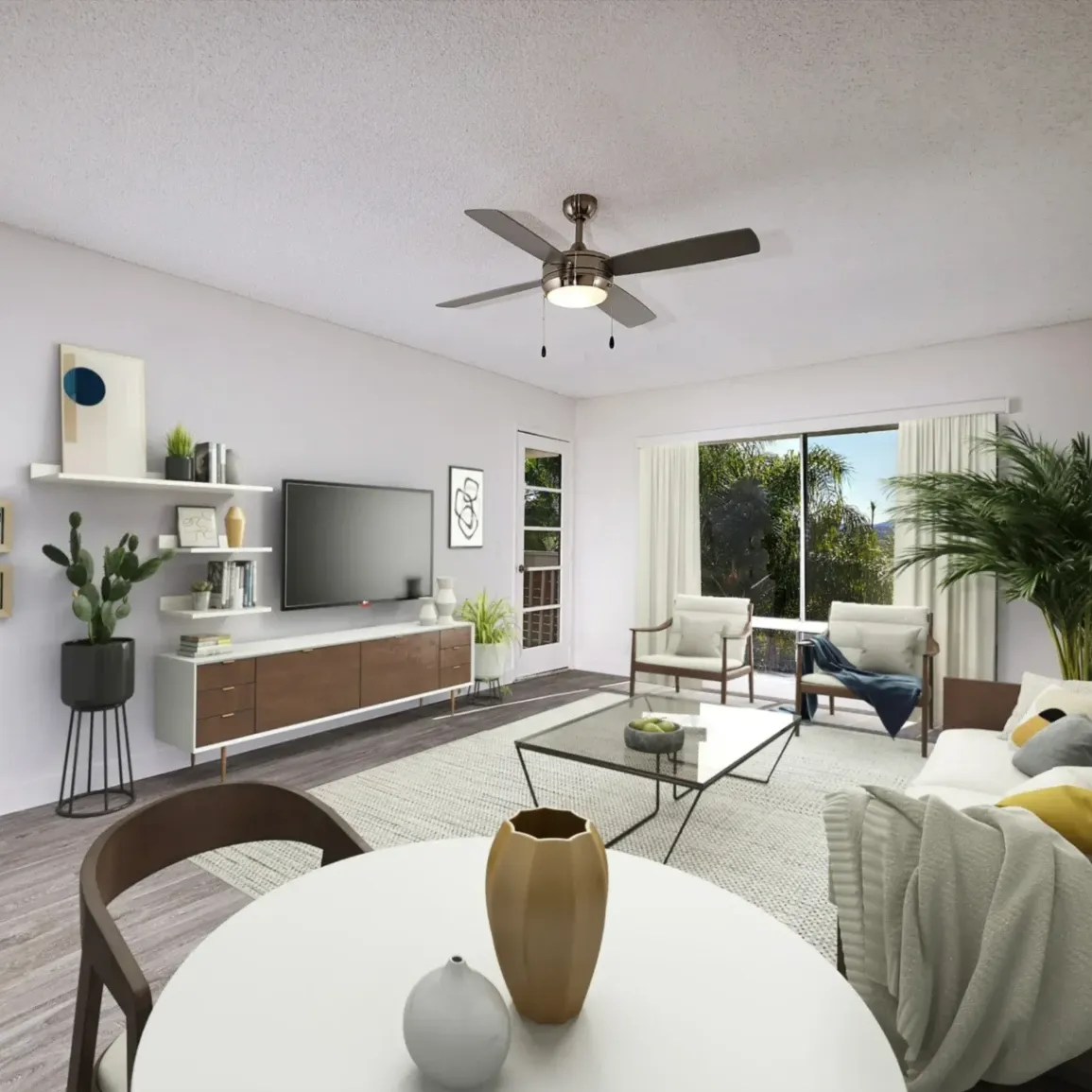 Trolley Palm Apartments gallery photo 2