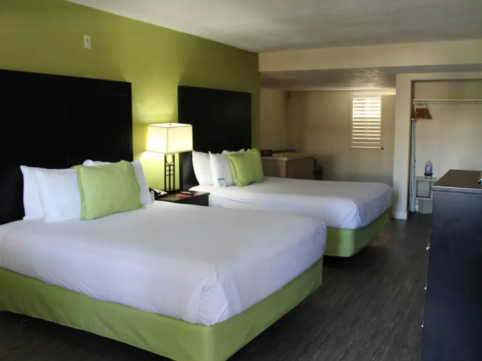 Western Inn gallery photo 1