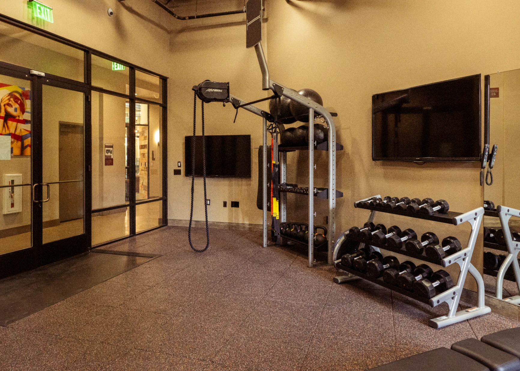 Urbana Rental Flats gallery photo 10