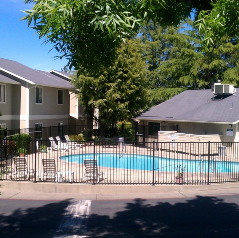 Auburn Creek Apartments gallery photo 4