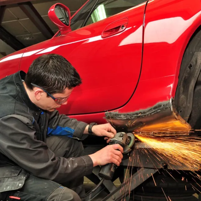 Carbon Collision Repair gallery photo 4