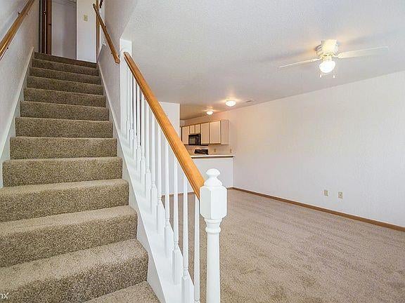 Oak Point Townhomes - Cheryl D Farmer- Hayes gallery photo 2