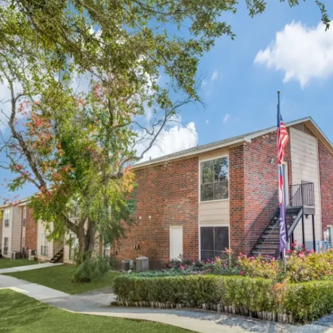 Springs at 1100 gallery photo 10