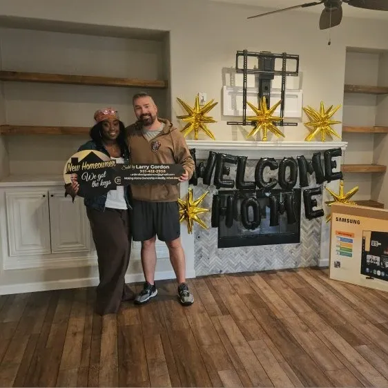 LAG REALTY INC gallery photo 3