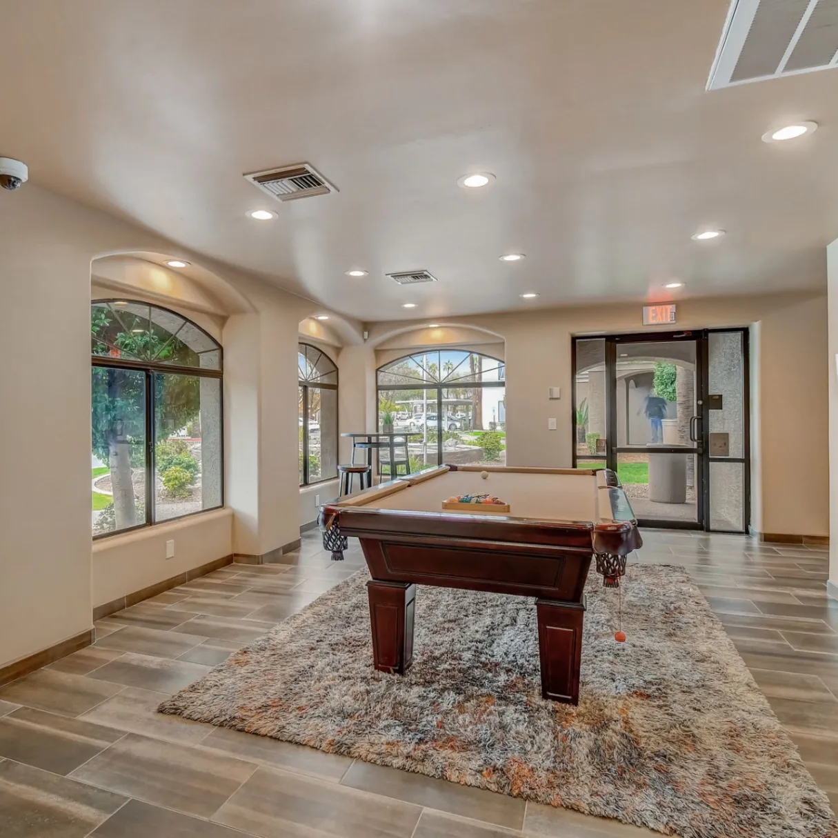 San Montego Apartments gallery photo 2