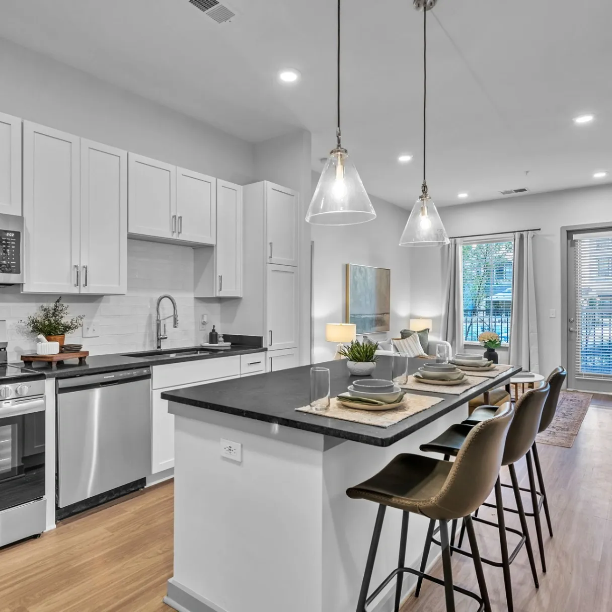 District 757 gallery photo 4