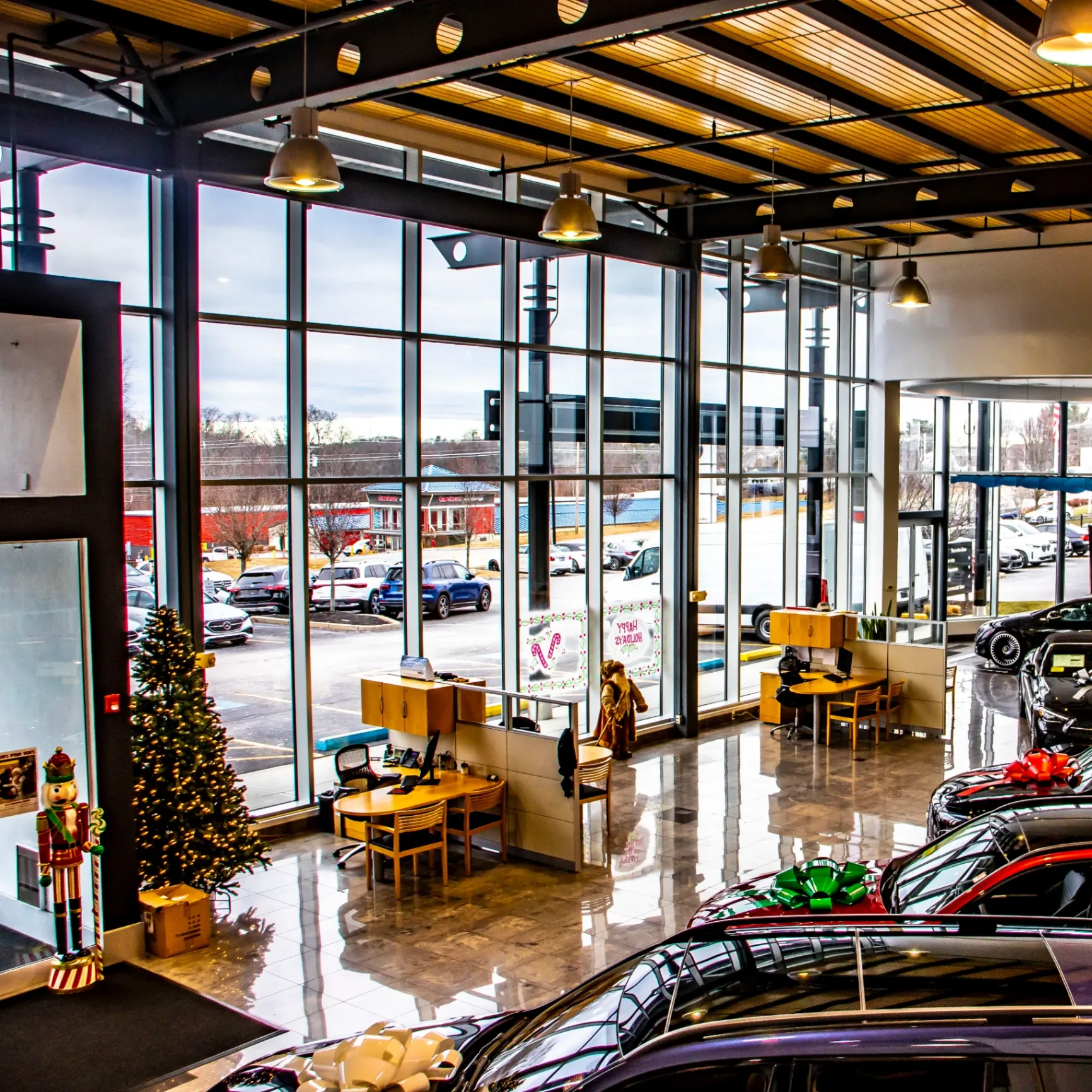 Mercedes-Benz of Shrewsbury gallery photo 3