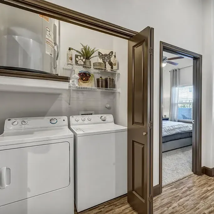 Urban Crest Apartments gallery photo 7