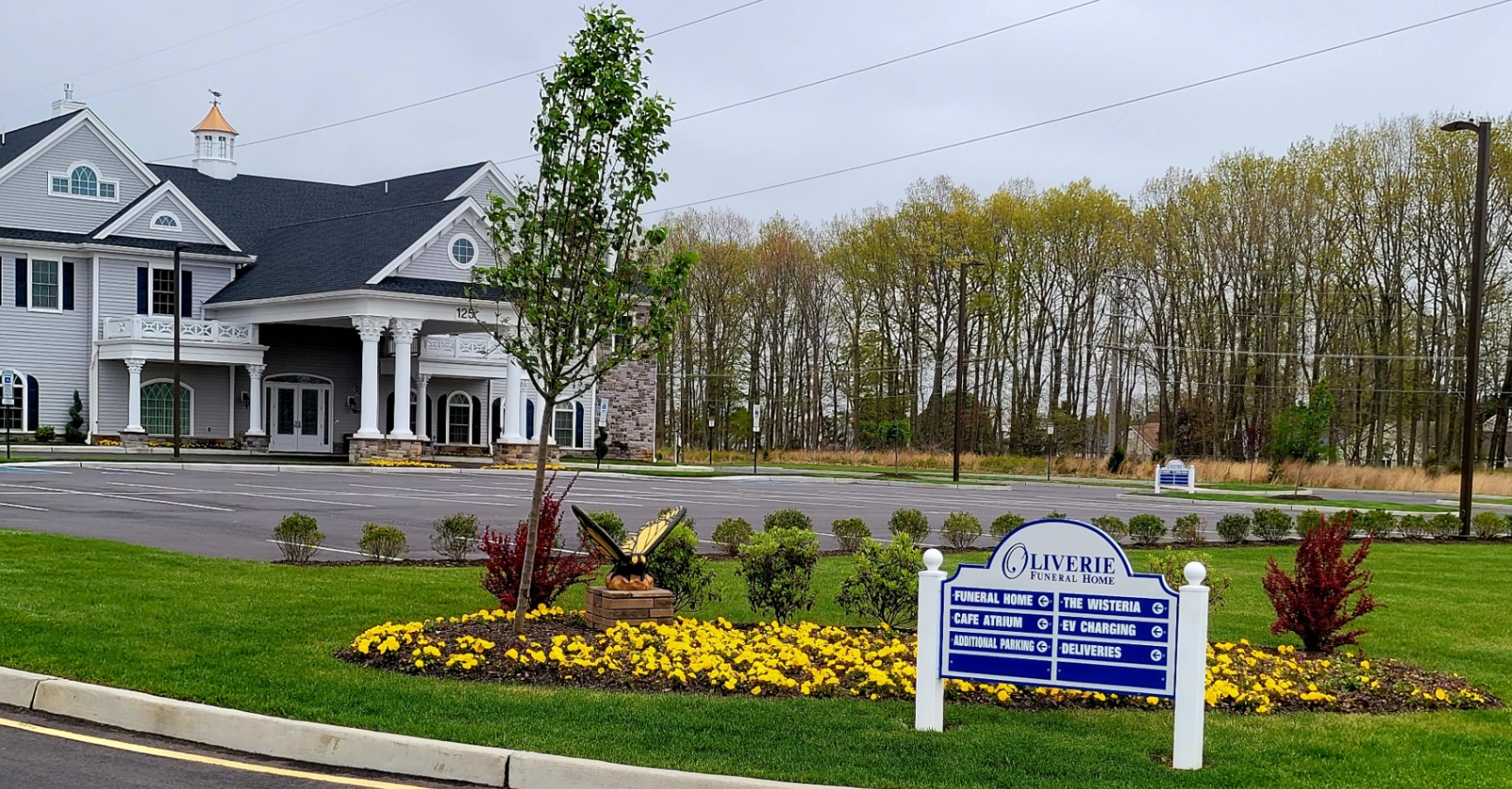 Oliverie Funeral Home gallery photo 1