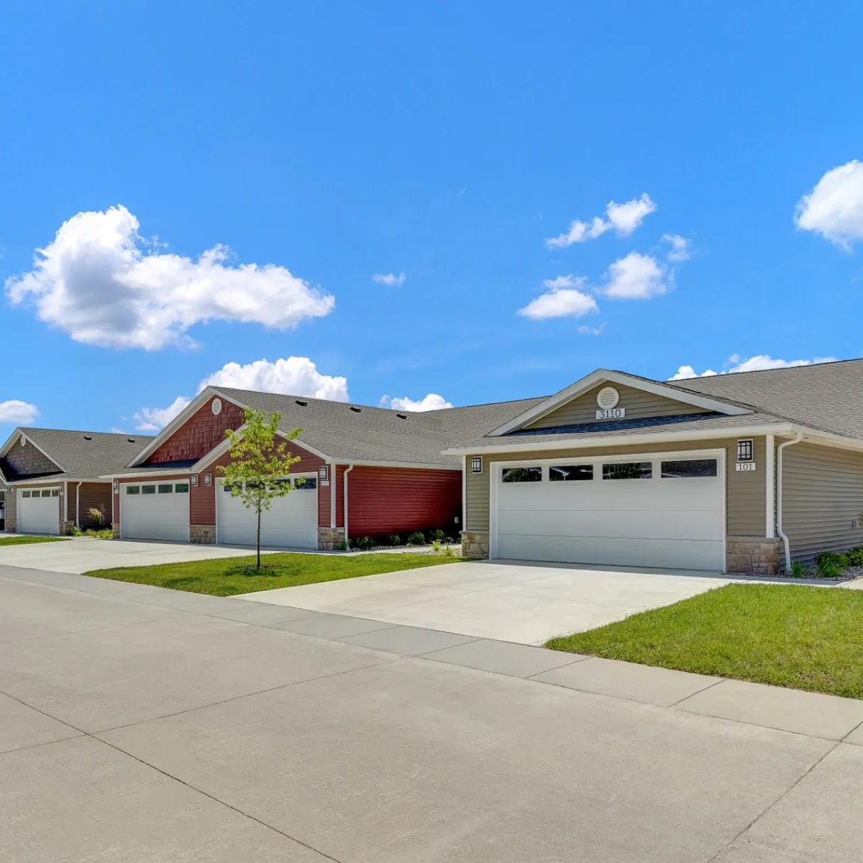 Redwood Apartment Neighborhoods gallery photo 2