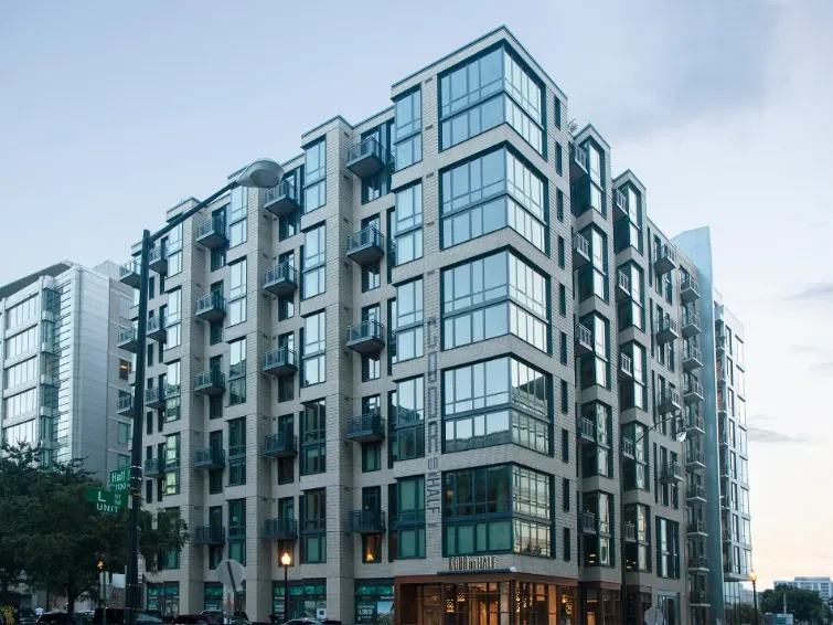 Placemakr Hotels DC, Coda on Half gallery photo 1