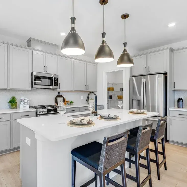 Hickory Grove gallery photo 3