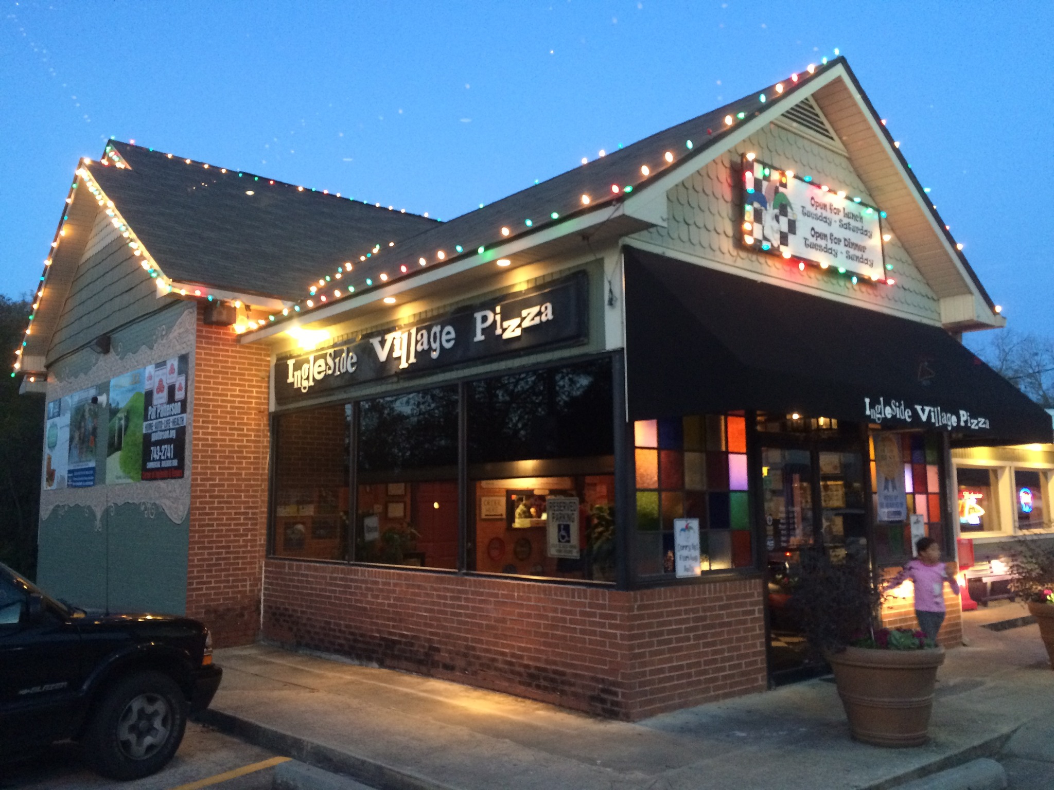 Ingleside Village Pizza gallery photo 3