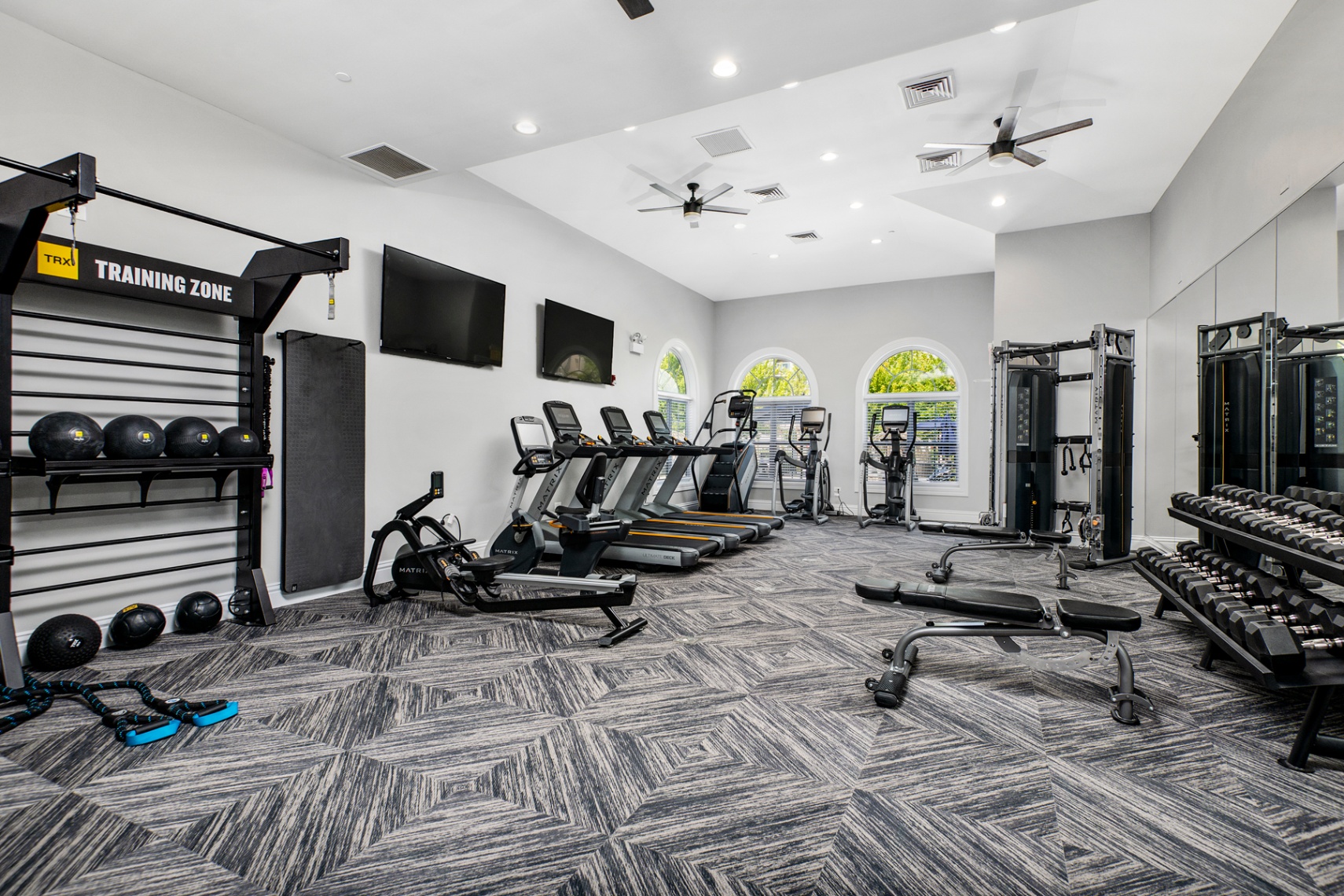 The Mil'Ton Apartments gallery photo 4