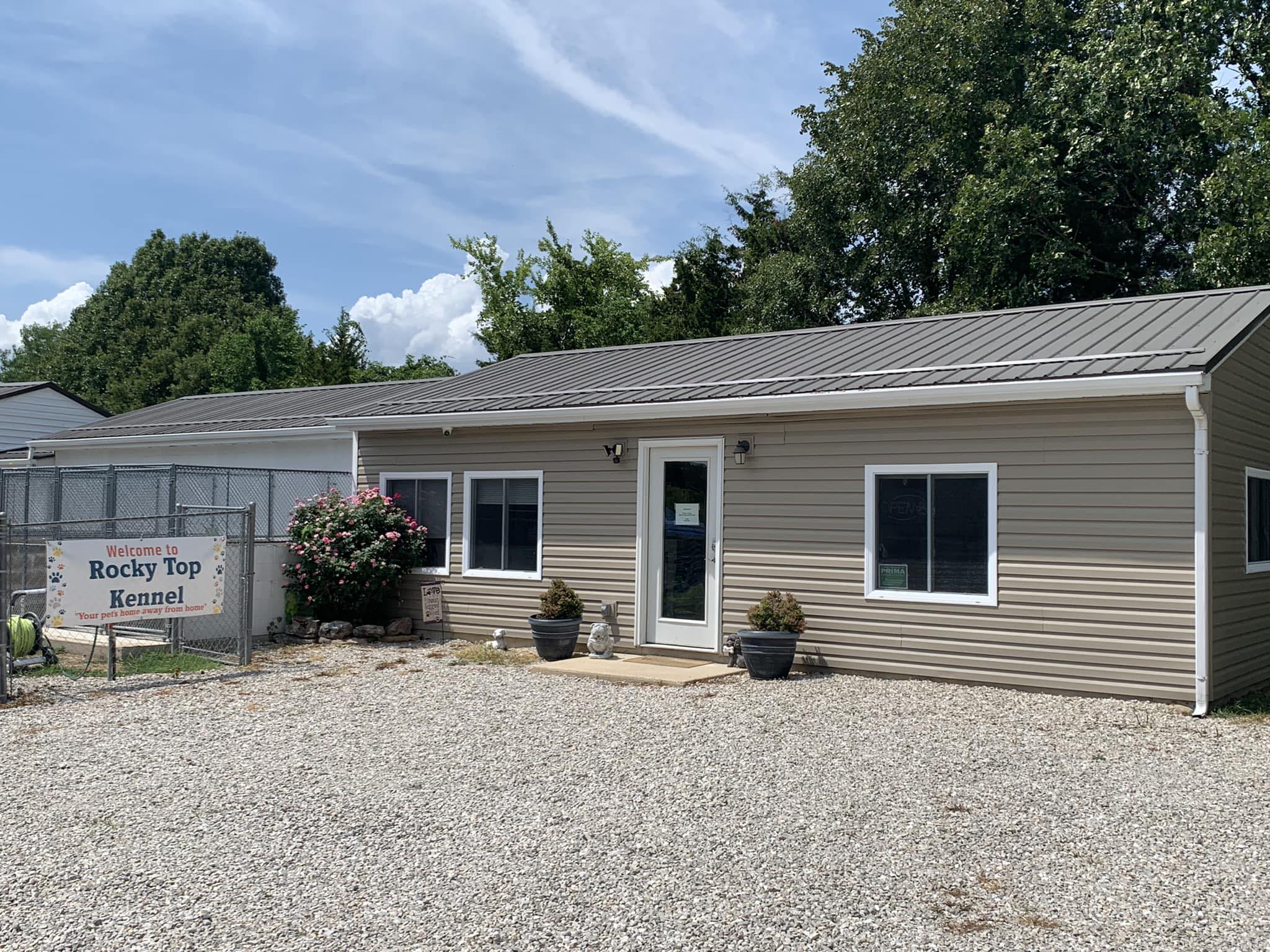 Rocky Top Kennel gallery photo 1