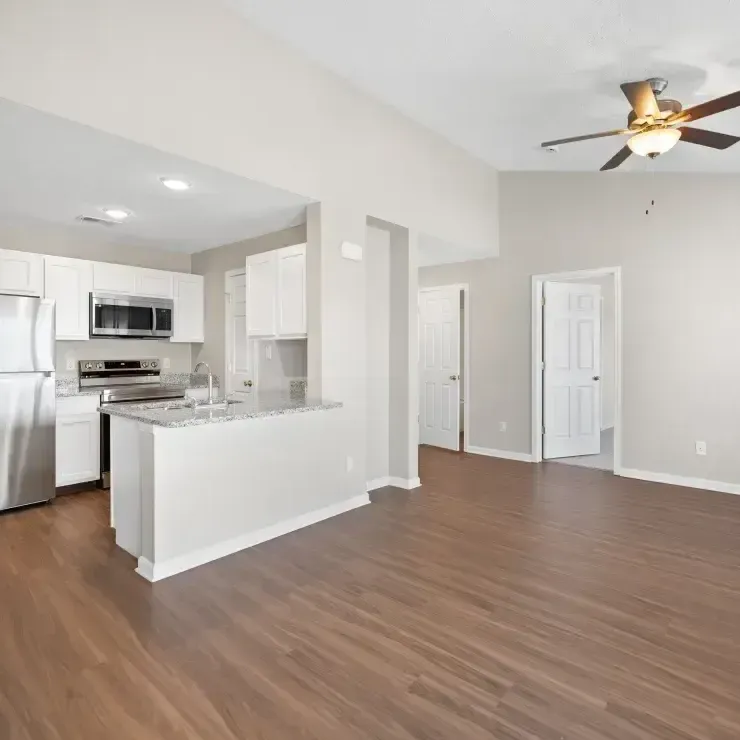 Emerald Lakes gallery photo 2