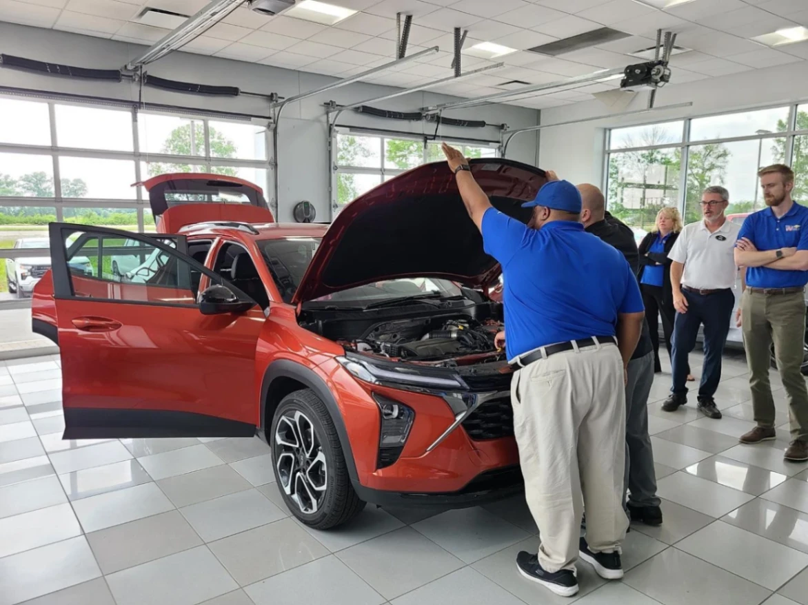 Weber Chevrolet Creve Coeur gallery photo 4