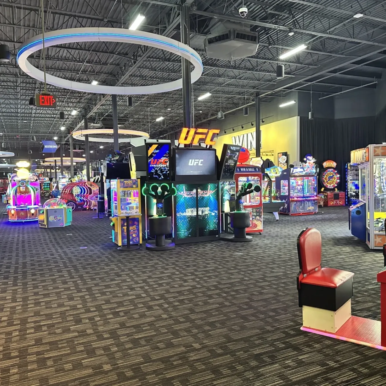 Dave and Buster's gallery photo 4