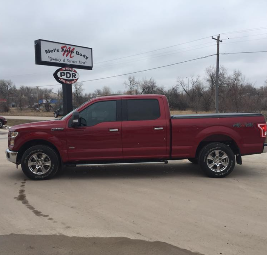 Mel's Auto Body gallery photo 3