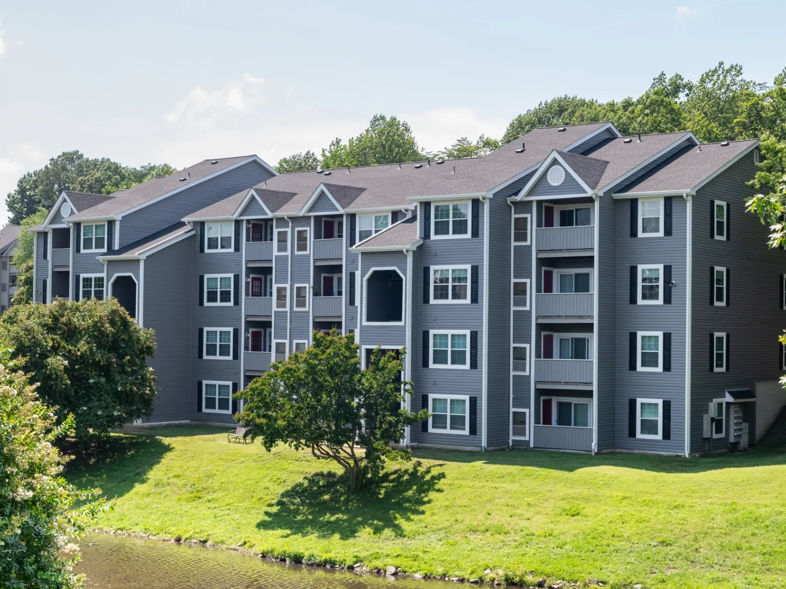 Lakewood Apartments gallery photo 5