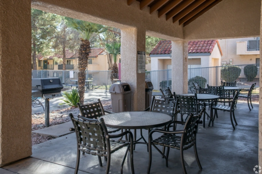 Mountain Vista Apartments gallery photo 4