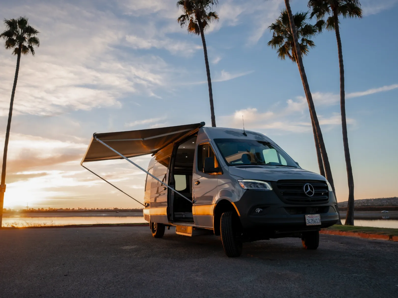 Vamonos Vans Inc gallery photo 1