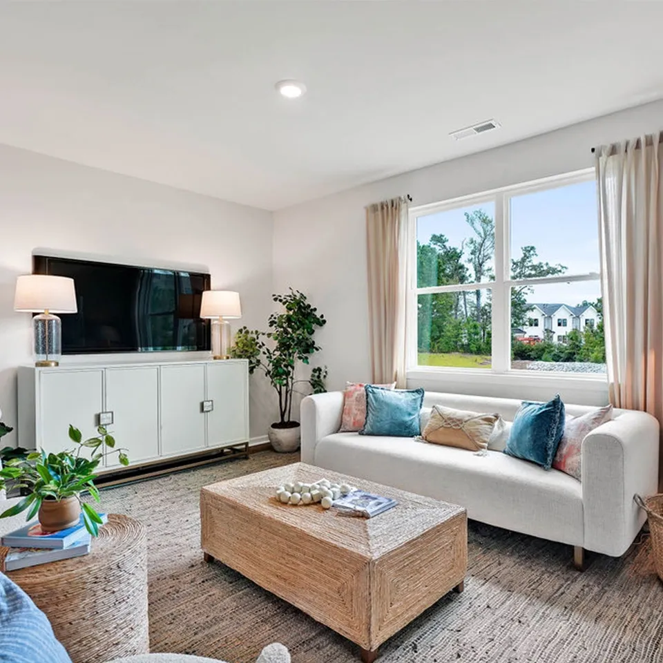 Patriot Pointe at Towne Pointe by D.R. Horton gallery photo 8